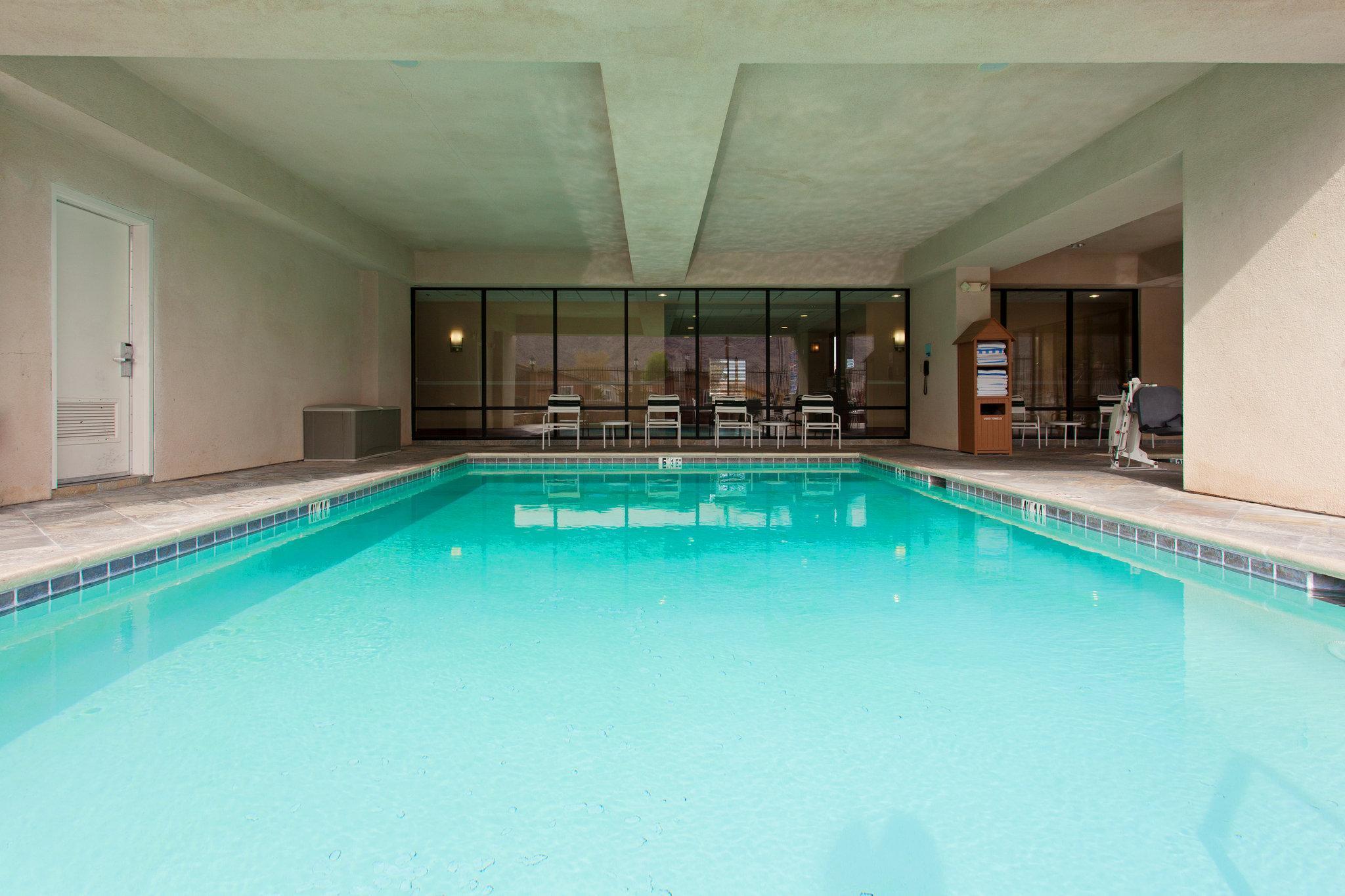 Holiday Inn Express Hotel & Suites Twentynine Palms By Ihg Bagian luar foto