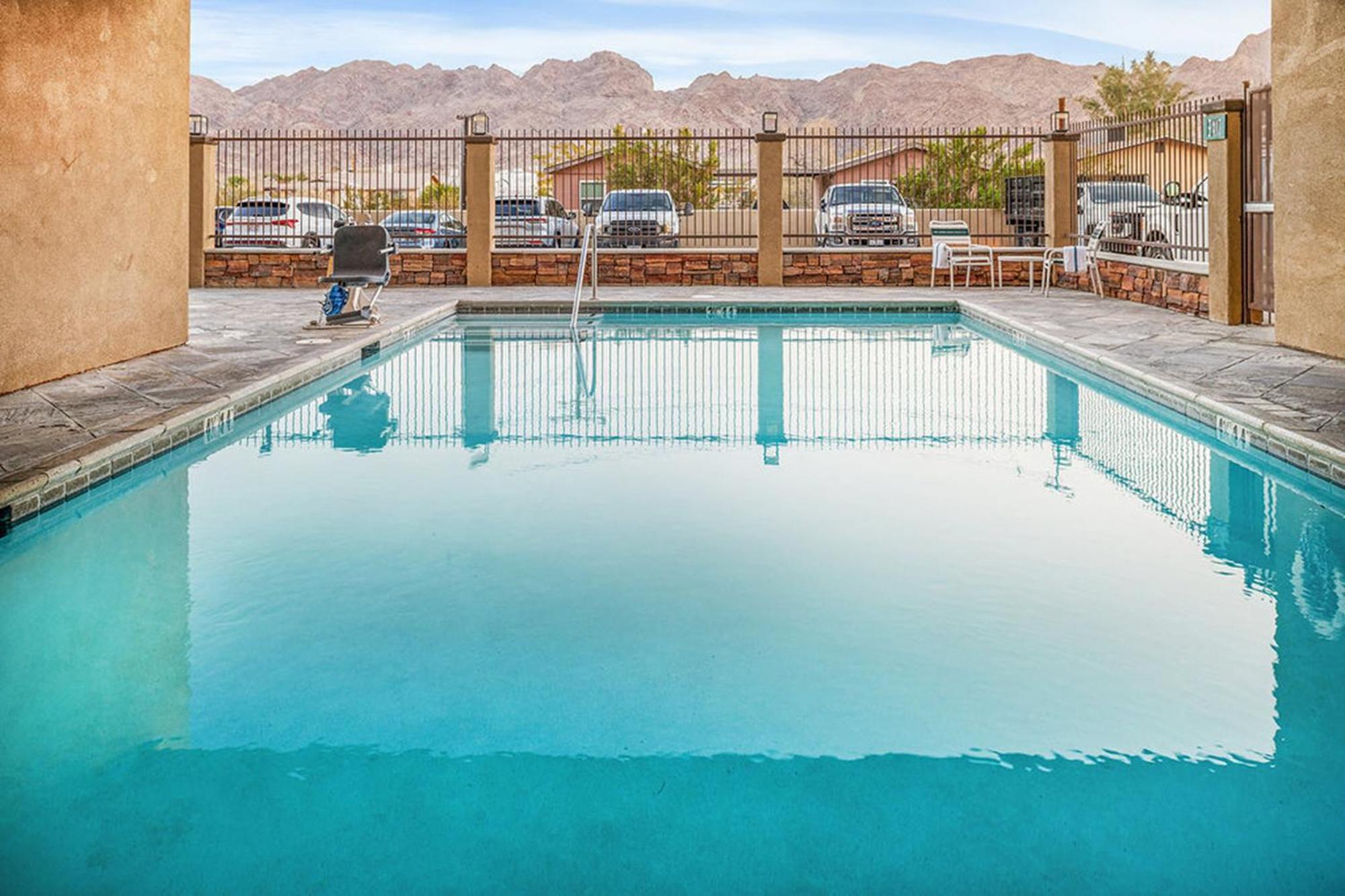 Holiday Inn Express Hotel & Suites Twentynine Palms By Ihg Bagian luar foto