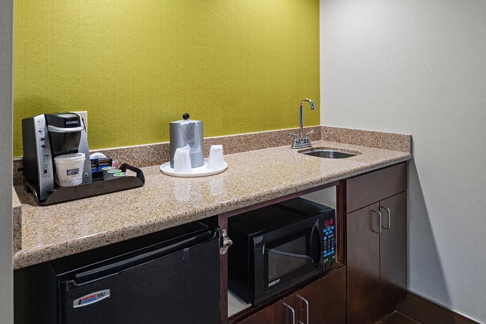 Holiday Inn Express Hotel & Suites Twentynine Palms By Ihg Bagian luar foto
