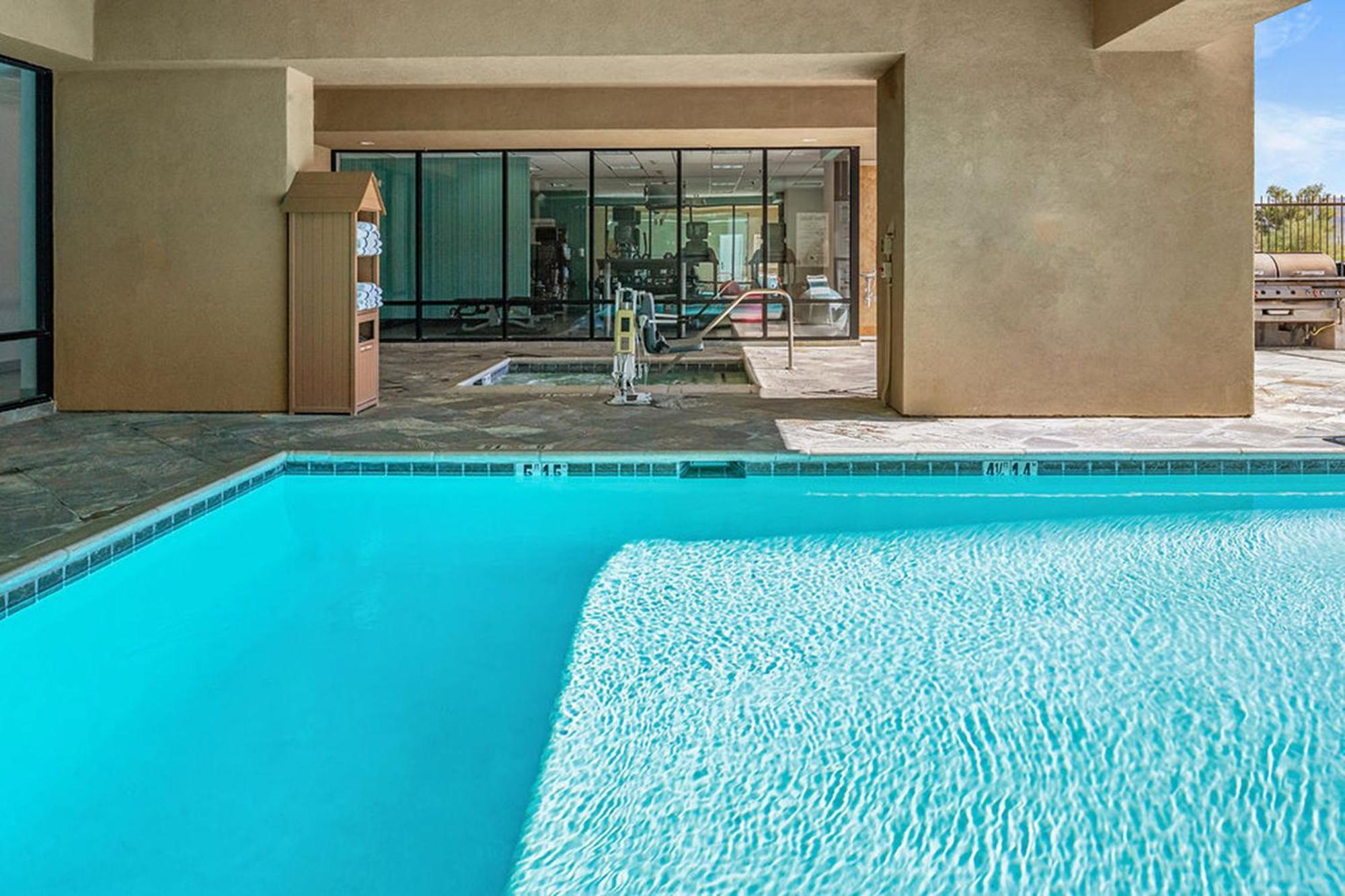 Holiday Inn Express Hotel & Suites Twentynine Palms By Ihg Bagian luar foto